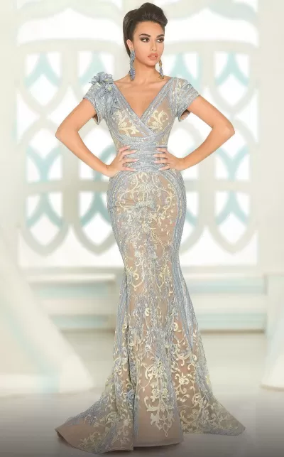 MNM COUTURE - 2521 Embroidered V Neck Mermaid Gown